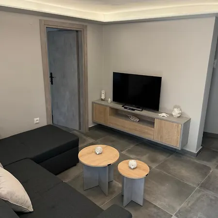 アパート Theofilos Apartment's カヴァラ