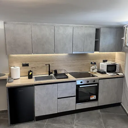 Theofilos Apartment's